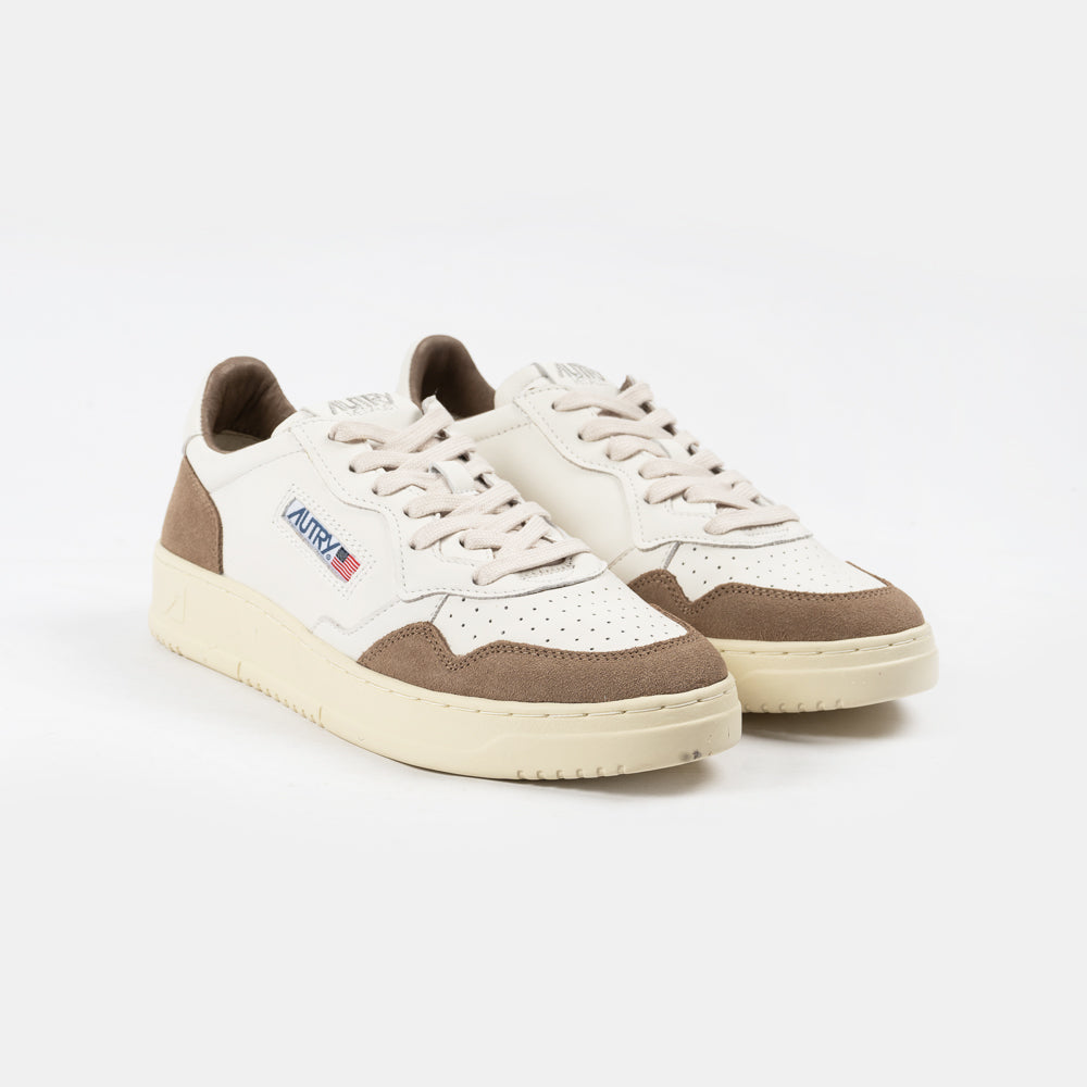 Autry Medalist Low Goat/Suede Wht/Tobacco Aulm-gs43