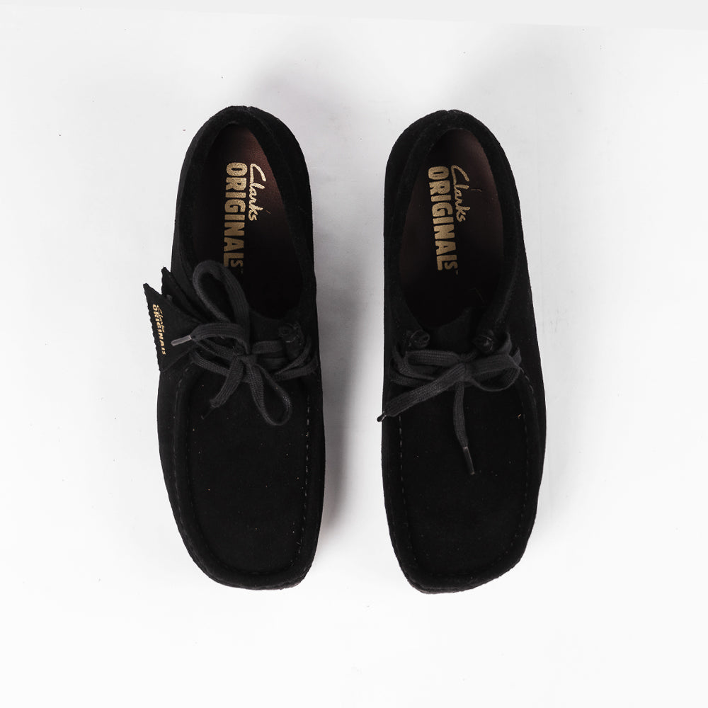 Clarks Wallabee Black Suede 26155522