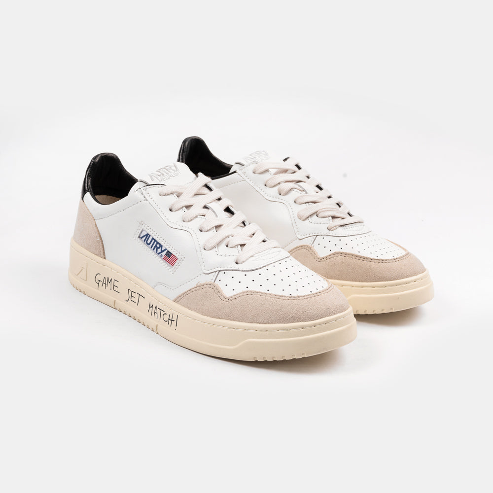 Autry Medalist Low Match Suede Wht/Black Aulmma04