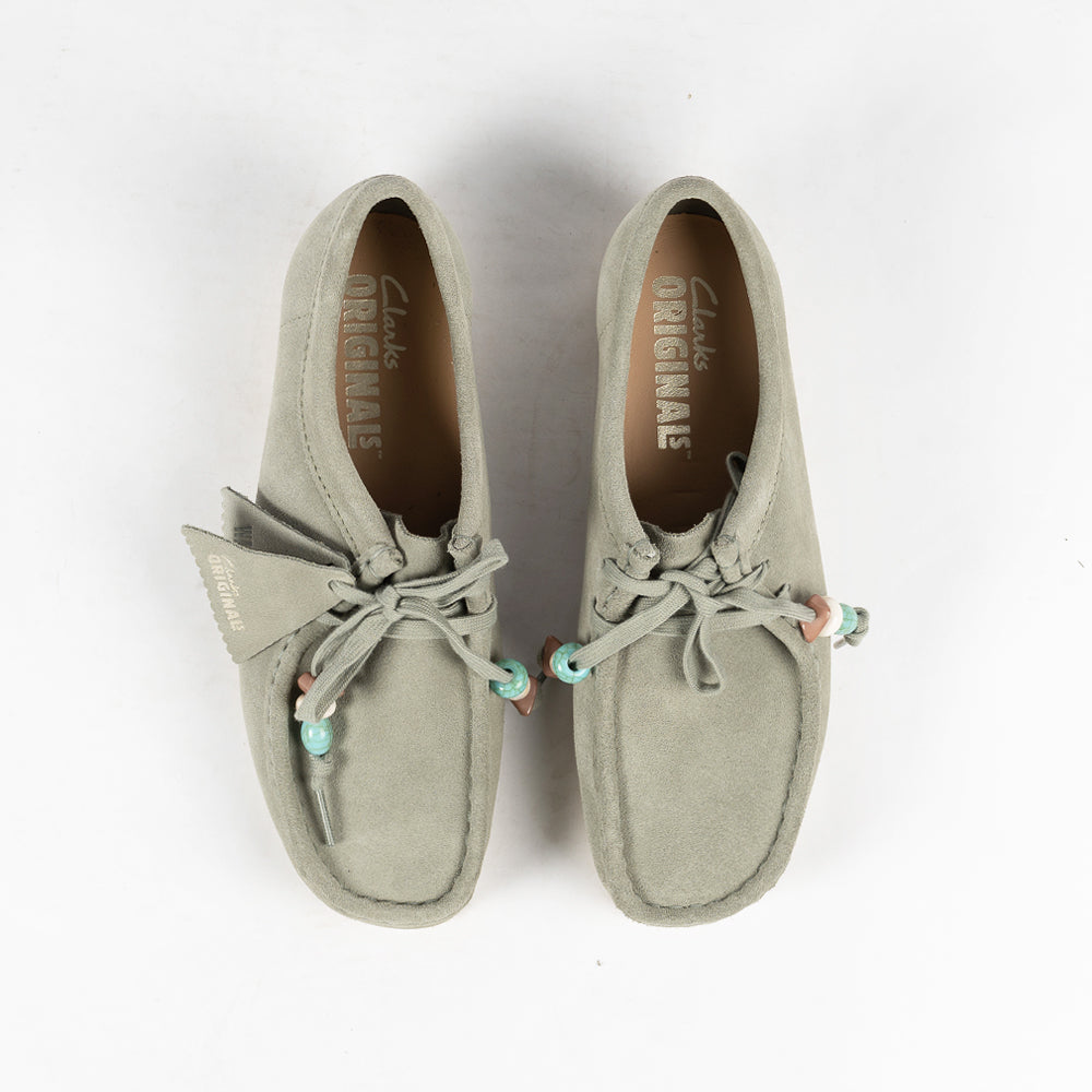 Clarks Wallabee Sage Suede 26180656