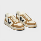 Veja V-10 Leather Pure Black Tent Vi0221444